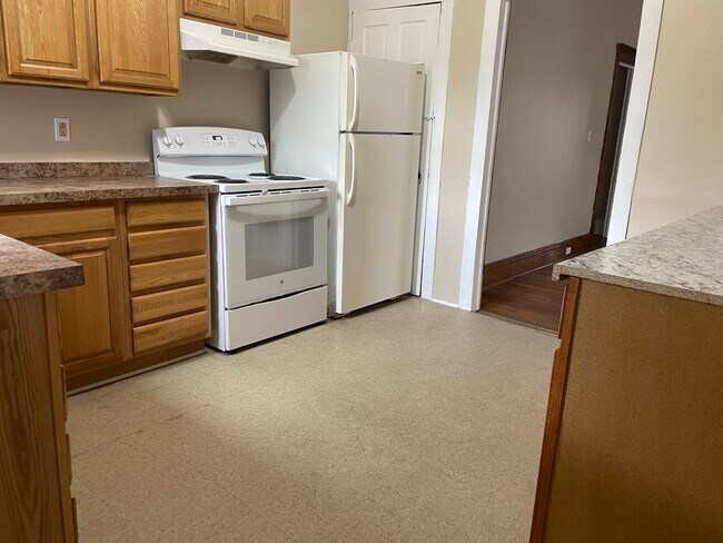 Building Photo - 161 W 3rd St