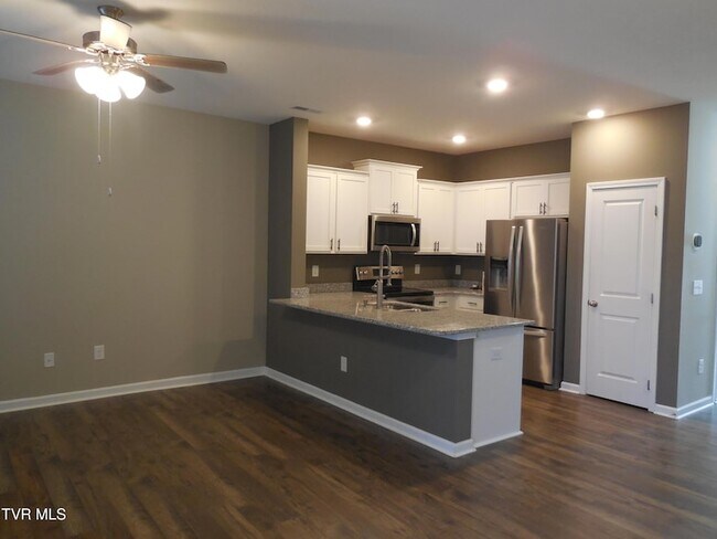 Building Photo - 70 Moon Rock Ct