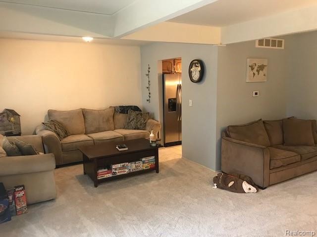 Foto del edificio - 37397 Charter Oaks Blvd