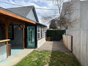 Building Photo - 2415 8th Ave N