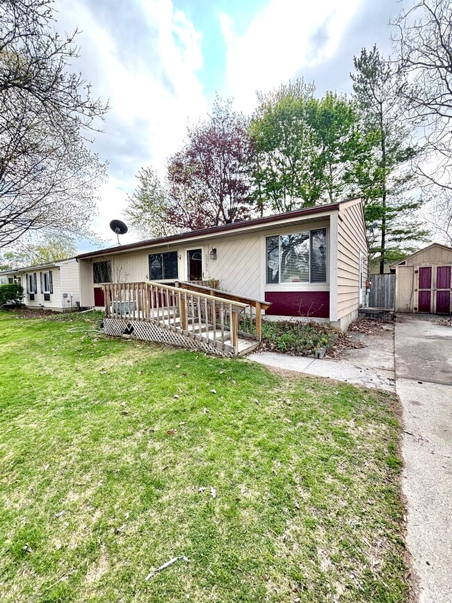 Building Photo - 5724 Annapolis Dr