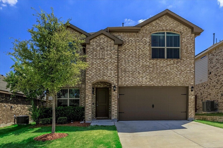 Primary Photo - 8412 Artesian Spring Dr