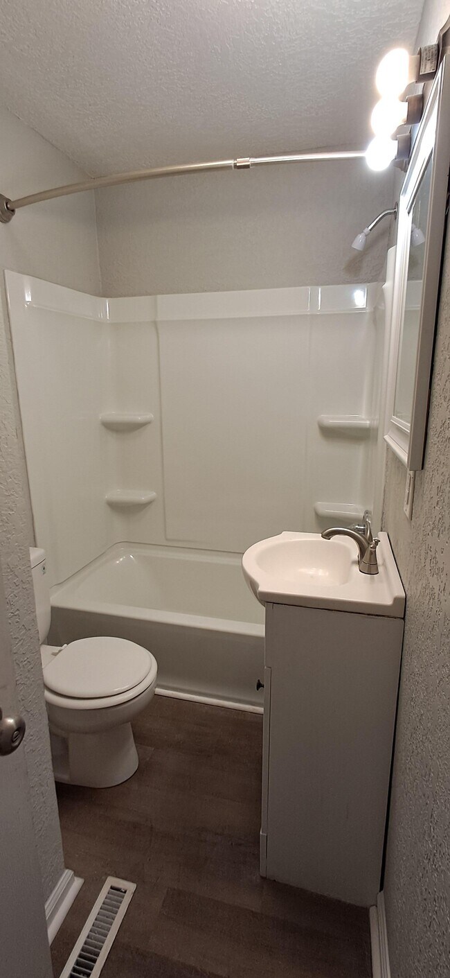 Foto del edificio - 1211 S 24th St