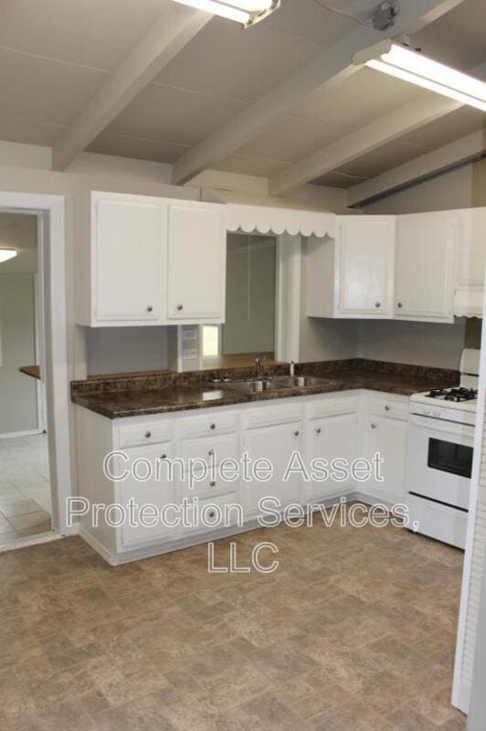 Building Photo - 107 Eastwood Ave