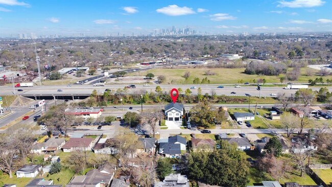 Foto del edificio - 5321 Malmedy Rd