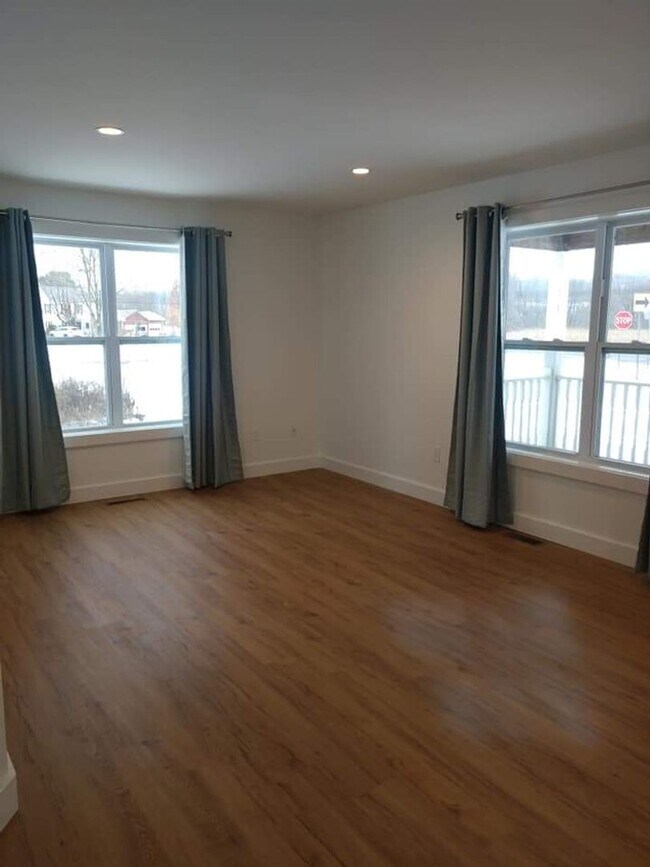 Foto del edificio - 3 bedroom, 1.5 bathroom home in Great Vall...