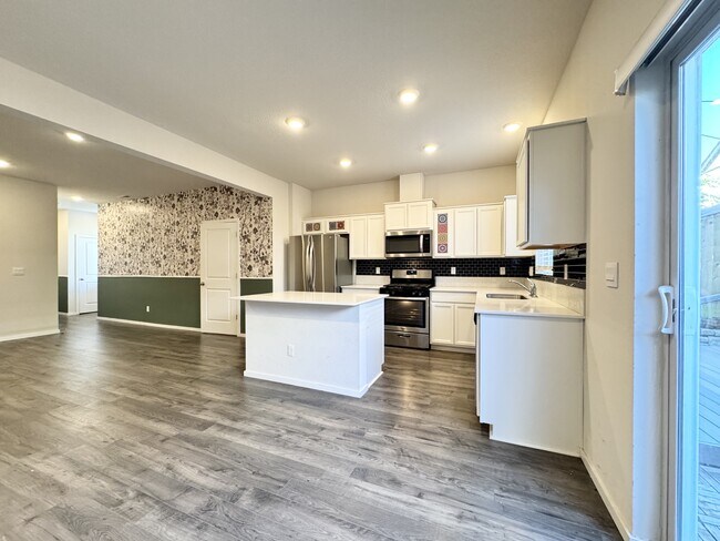 Foto del edificio - 914 N 18th Ave