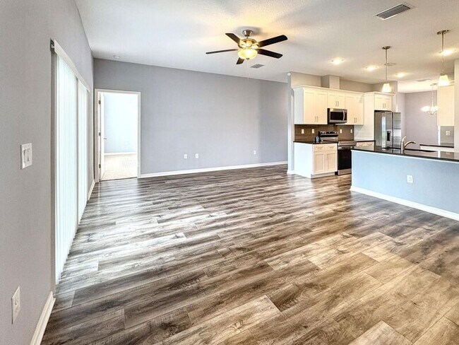 Foto del edificio - 5575 113th St