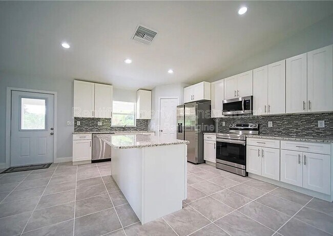 Foto del edificio - 1535 Argosy Rd