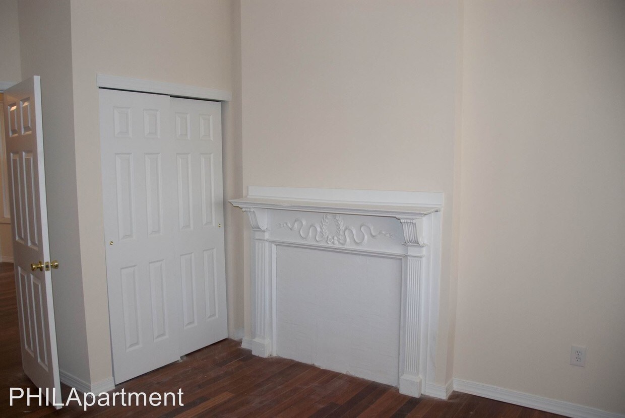 Building Photo - 4841 Walton Ave