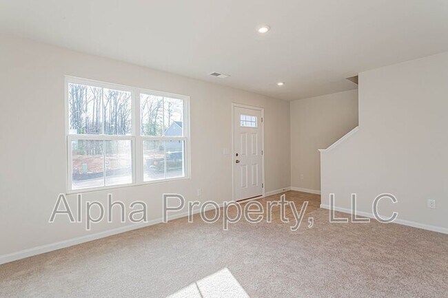 Foto del edificio - 167 Ralston Rd