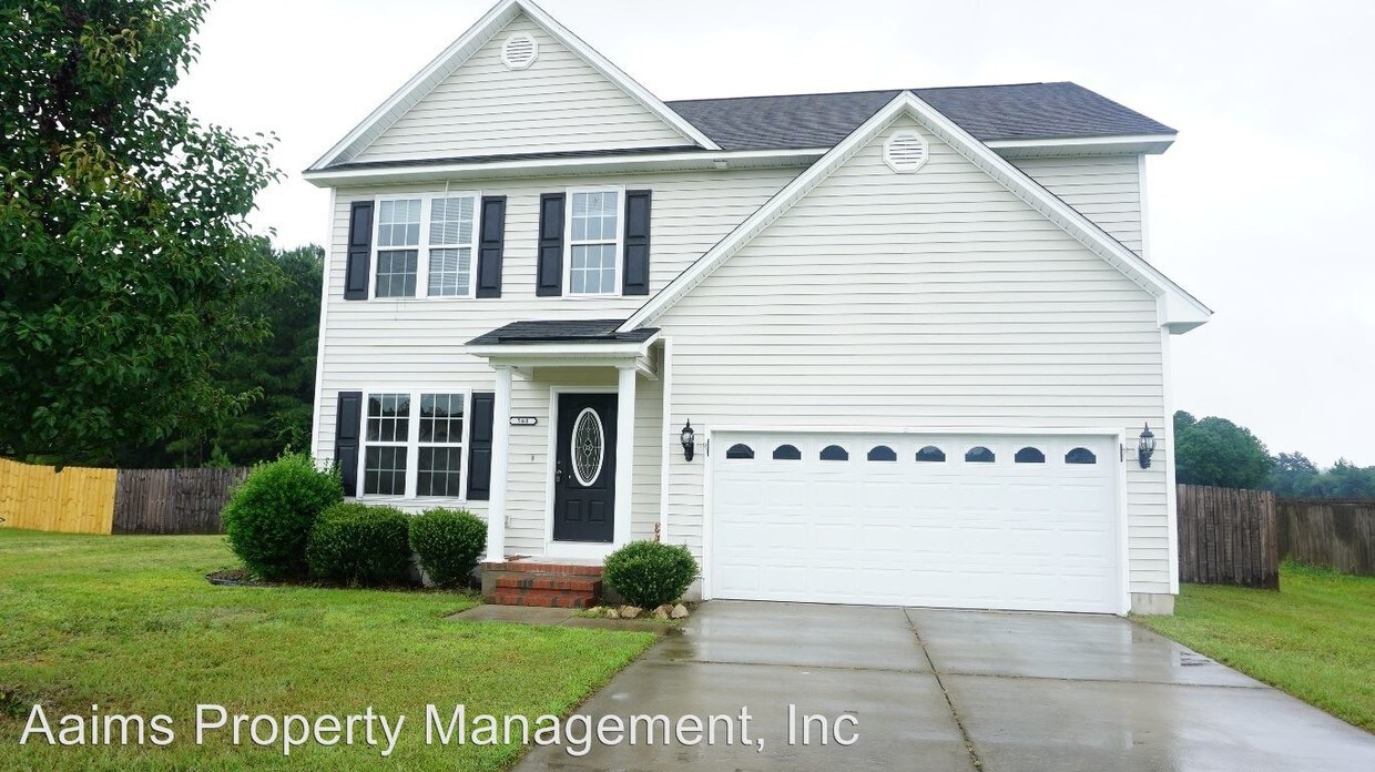 560 Carolina Oaks Cir, Linden, NC 28356 House Rental in Linden, NC