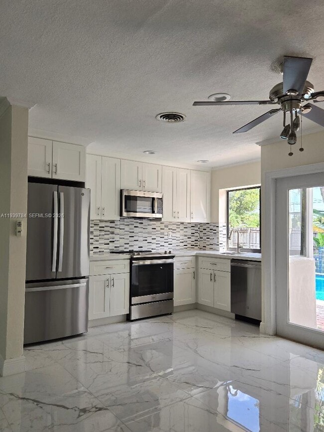 Foto del edificio - 3909 NW 17th Terrace