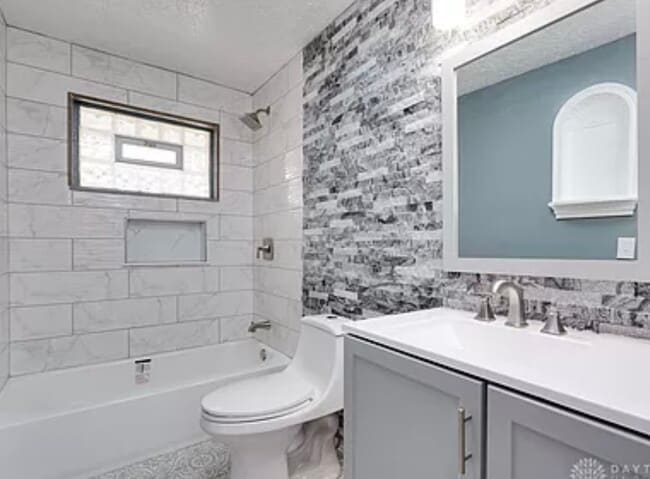 Photo - 1621 Linnbrook Dr House