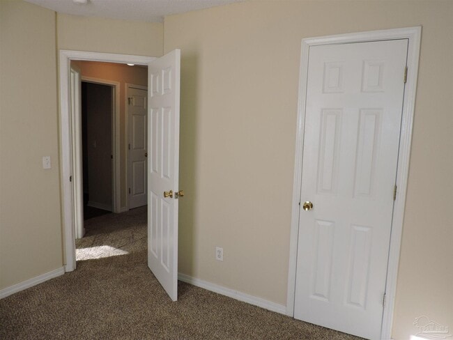 Building Photo - 1005 Antigua Cir