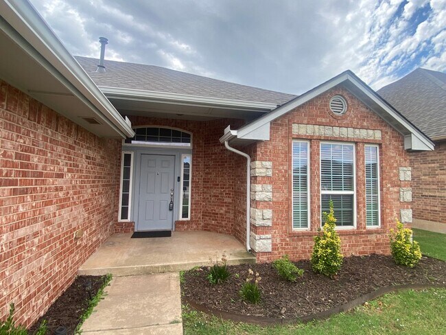 Photo - Ready to View! House