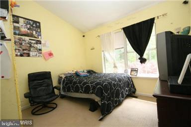 Building Photo - 15640 Montview Dr