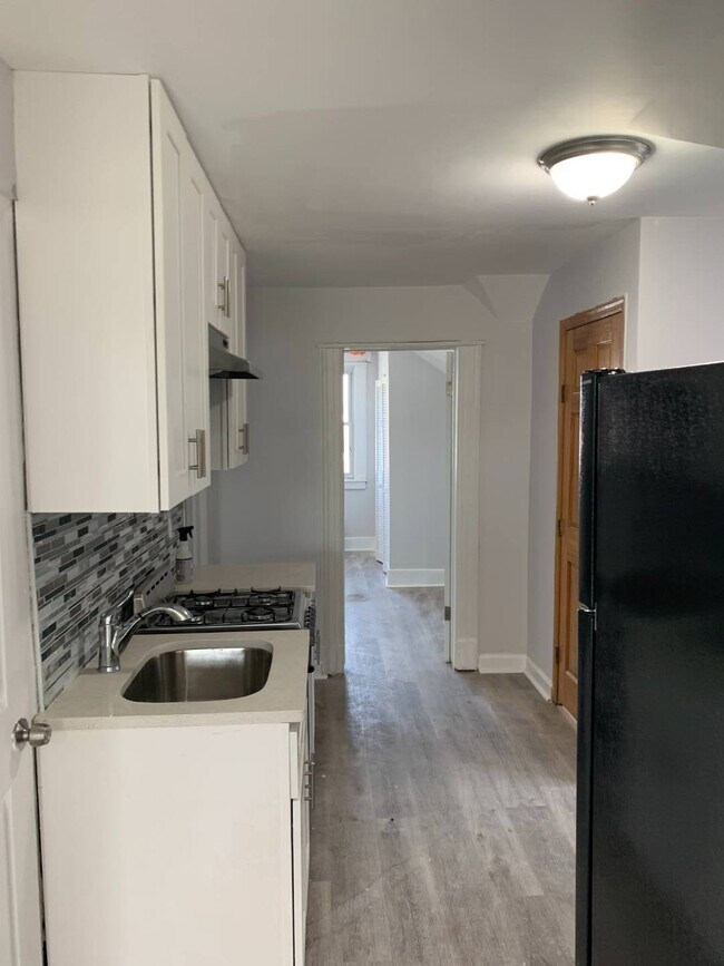 Building Photo - 51-12 94th St