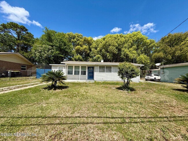 Foto del edificio - 4623 Suffolk Ave