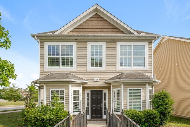 Building Photo - 1428 Sprucedale Dr