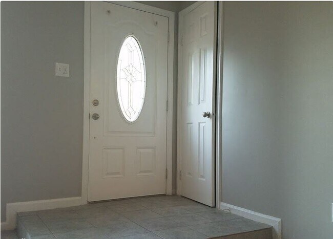 Building Photo - 3883 Augustine Cir