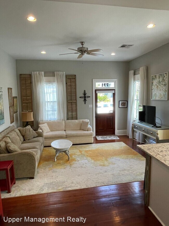 Building Photo - 2 br, 2 bath Apartment - 729-31 Peniston S...