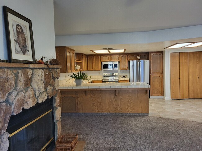 Foto del edificio - 49400 River Park Rd
