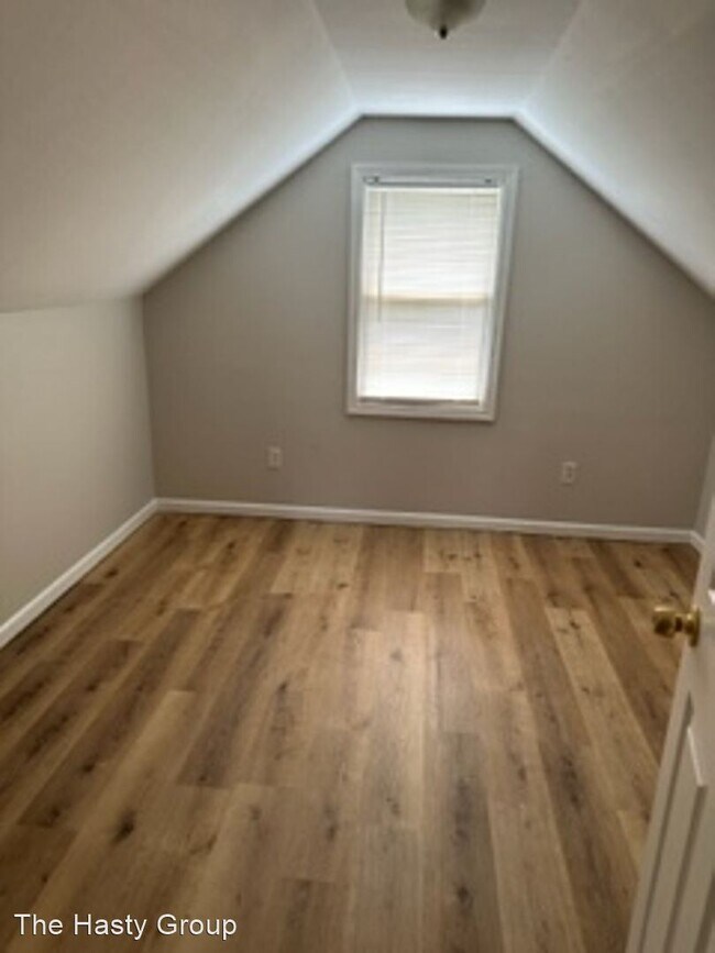 Foto del edificio - 4 br, 1 bath House - 5438 Norton Ave