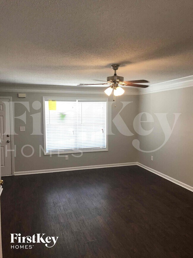 Building Photo - 7078 Bowie Dr