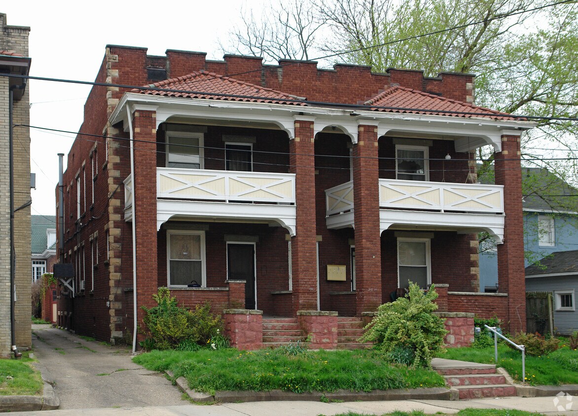 Primary Photo - 1605 Quarrier St