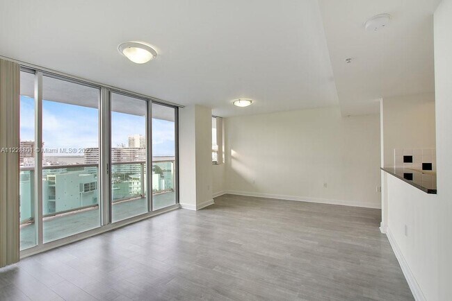 Foto del edificio - 1500 Bay Rd