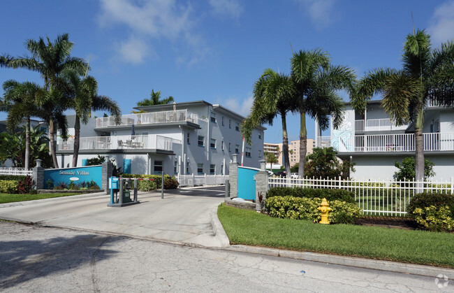 Building Photo - Seaside Villas