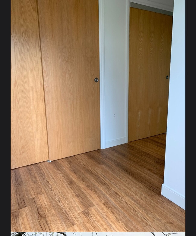 Foto del edificio - 1051 Danby Rd