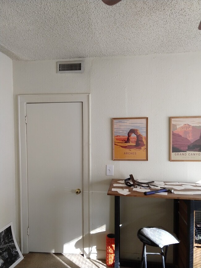 Bedroom - 2601 N Walker Ave