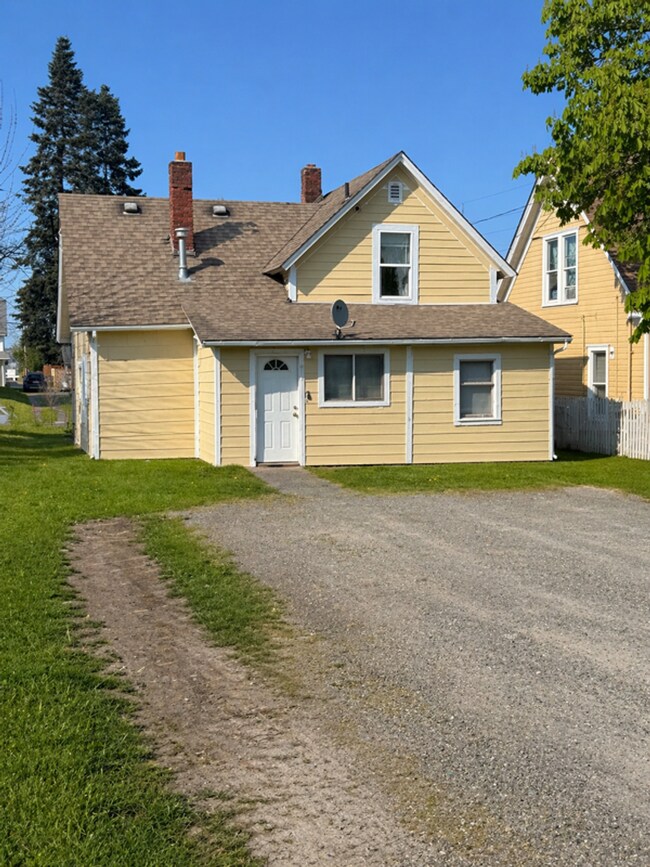 Foto del edificio - Single Family home located in the York Neighborhood