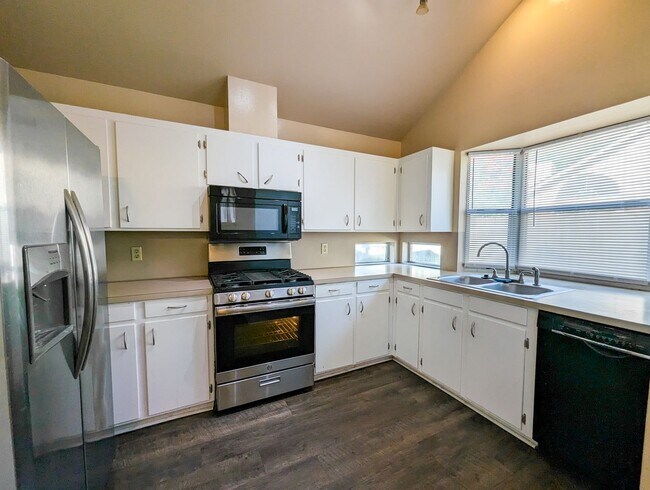 Foto del edificio - North Gate Village Home