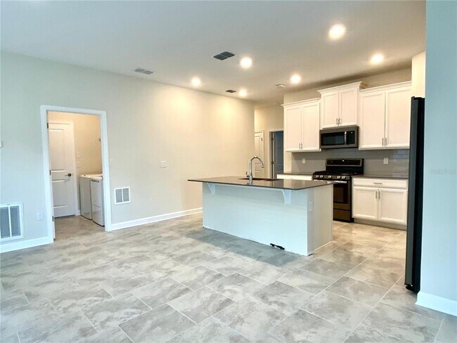 Foto del edificio - 1312 Oak Crest St