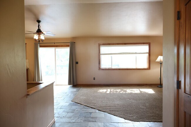 Building Photo - Find Peace and Comfort in this Spacious Home