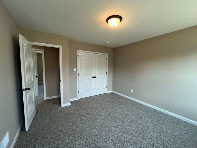 Building Photo - New Construction House, 4 Bedrooms, 2.5 Bath