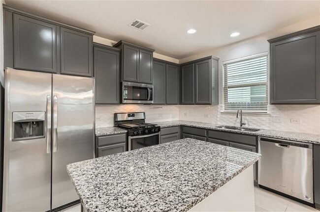 Building Photo - 232 Brady Creek Wy