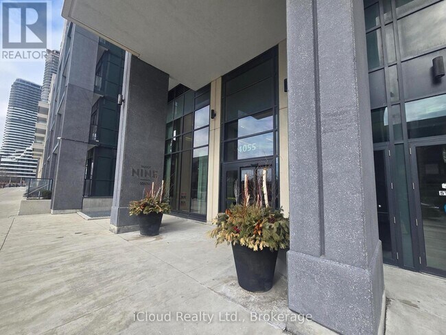 Photo du bâtiment - 4055 Parkside Village Dr