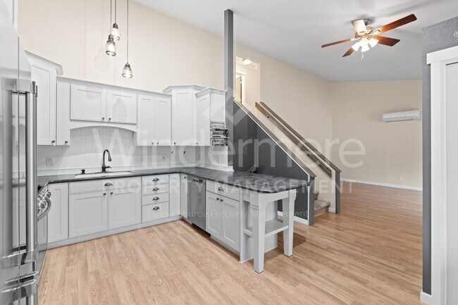 Foto del edificio - Updated 3 Bed 2 Bath Home With Brand New 2...