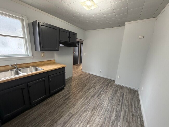 Foto del edificio - 1002 Williams-W