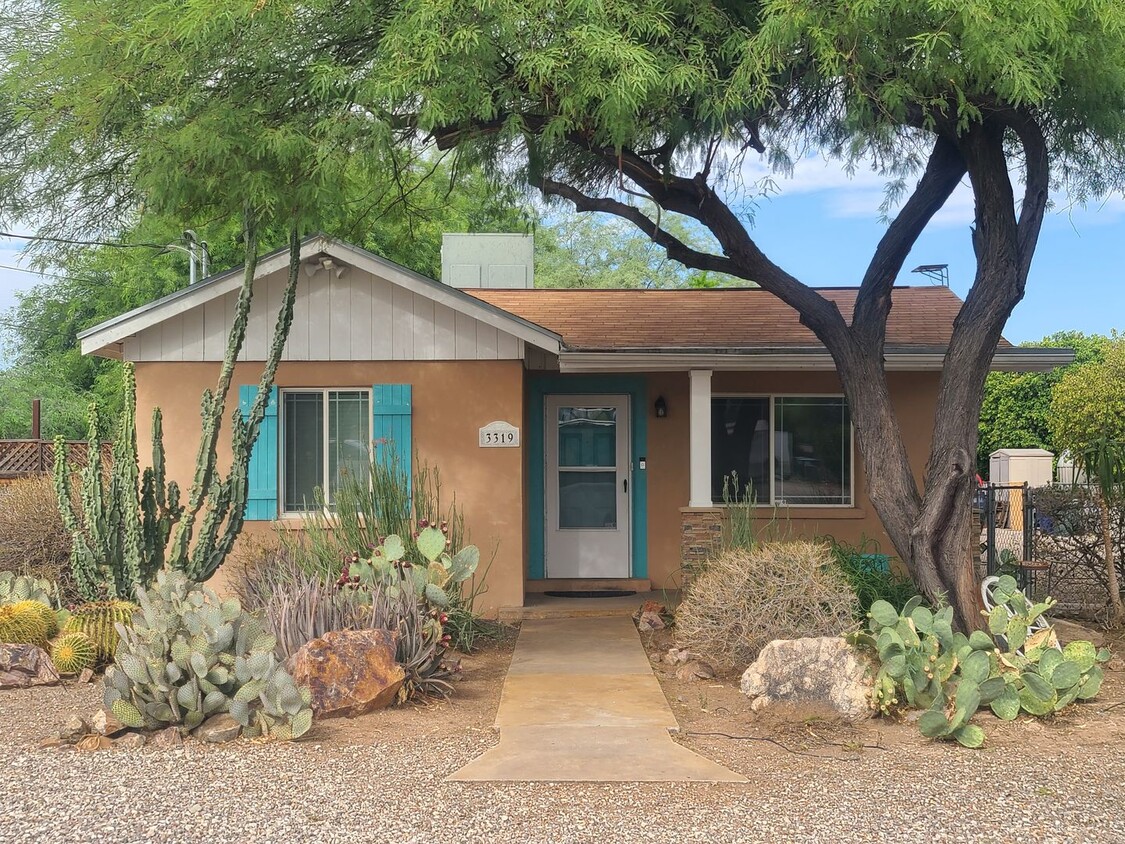 Beautiful 2 bedroom 2 bathroom home! - Beautiful 2 bedroom 2 bathroom home!