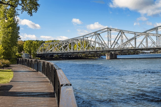 Building Photo - Market Apartments
