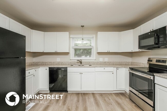 Foto del edificio - 200 Shepherd Rd