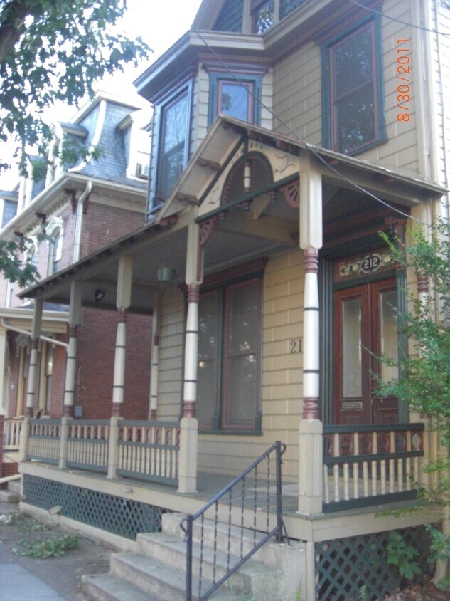 Primary Photo - 212 S Hanover St