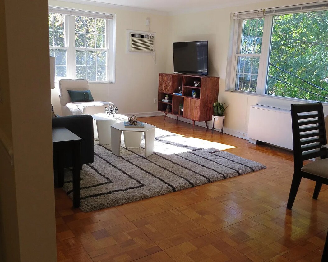 21 Captain Parker Arms Unit 11, Lexington, MA 02421 21 Captain Parker