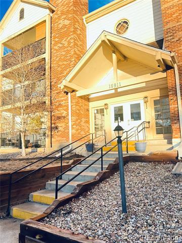 Building Photo - 15911 E Dakota Pl