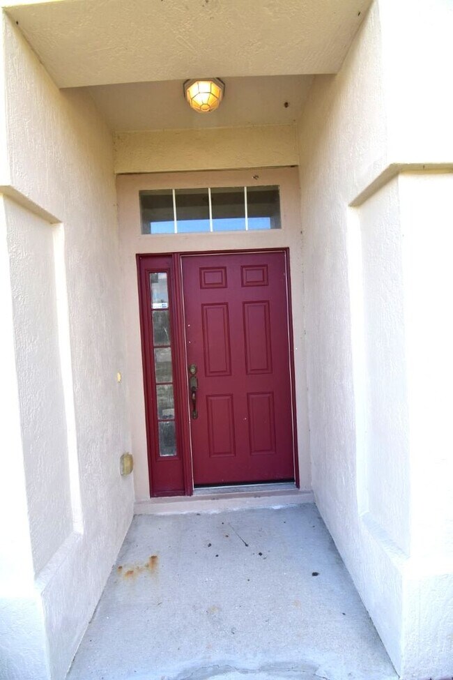 Foto del edificio - Spacious 3 bedroom 2 bath in Poinciana